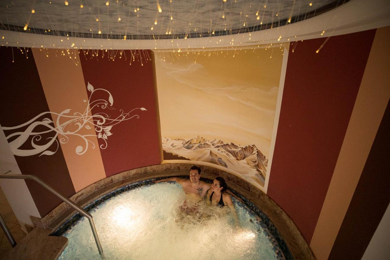 Aktiv & Wellnesshotel Zentral Prato allo Stelvio Exterior photo